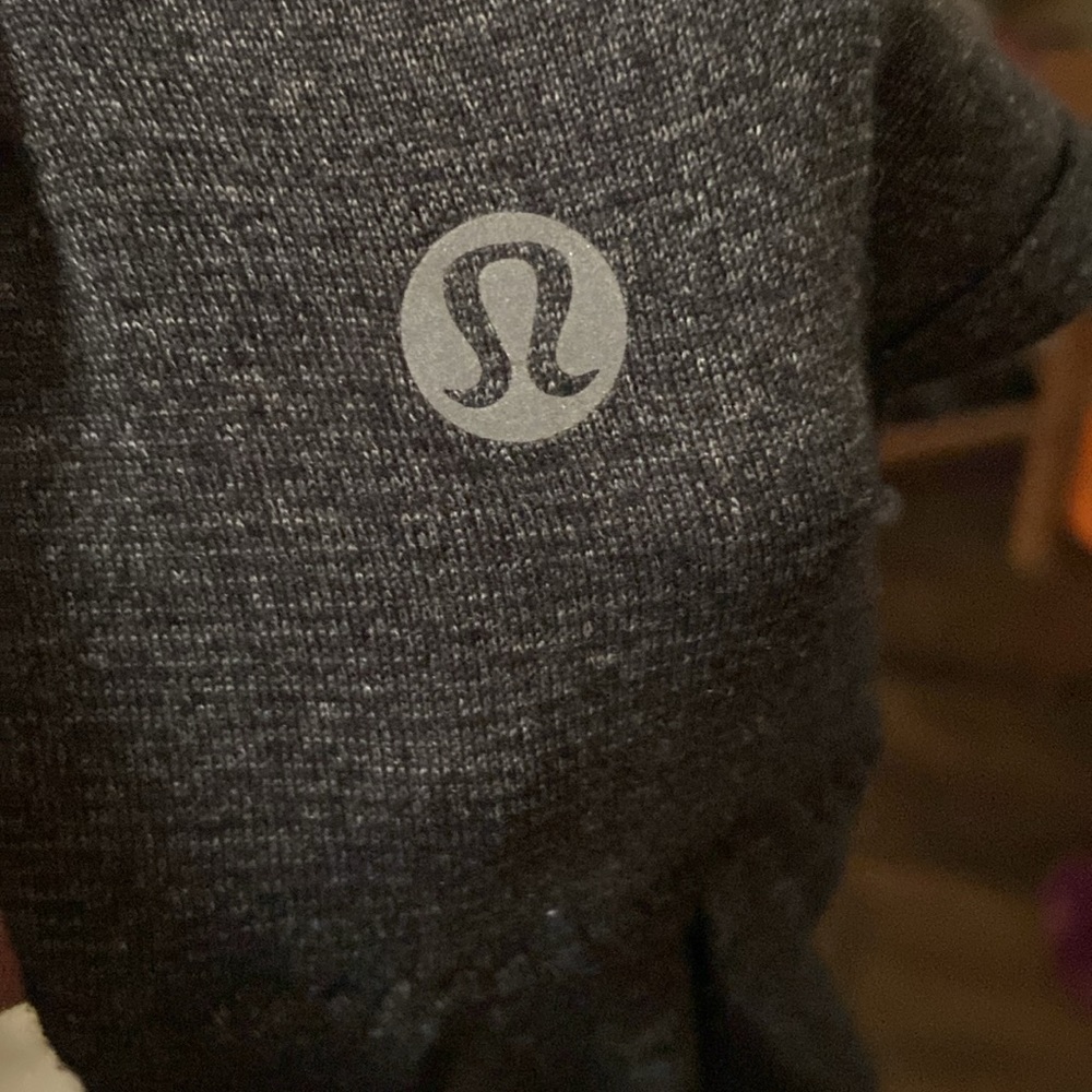 Lululemon tank - Picture 3 of 3